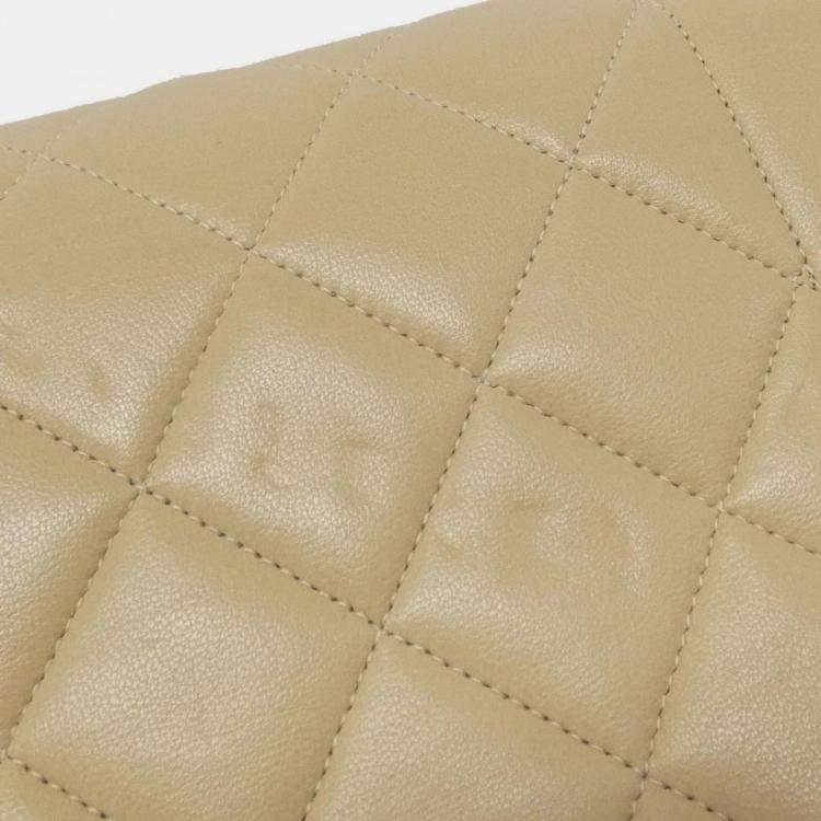 Pre Owned Chanel Beige Leather Shoulder Bag