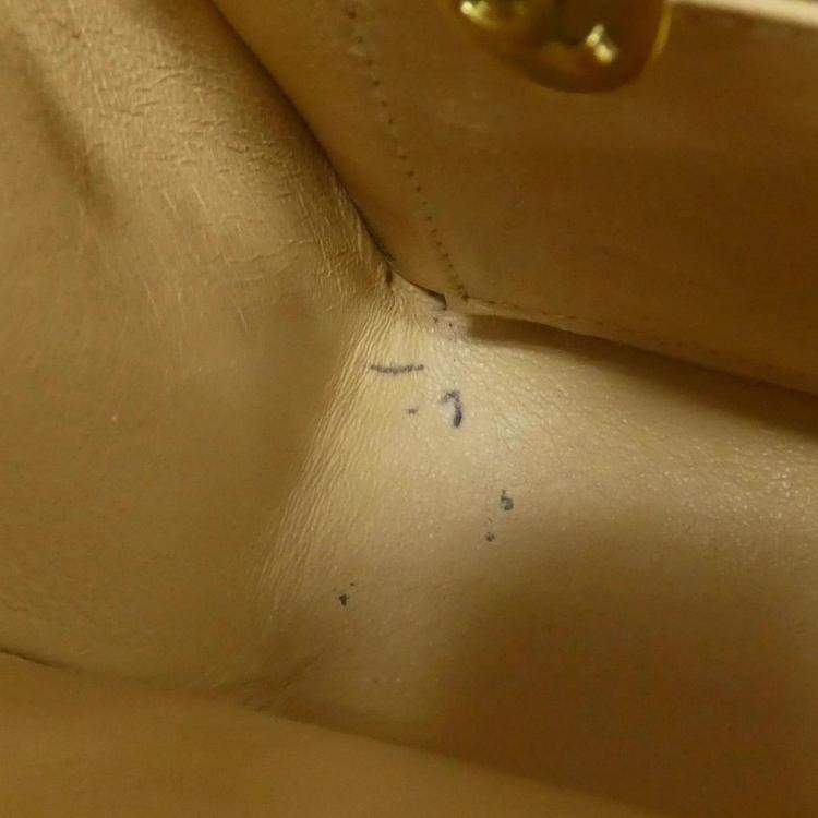 Pre Owned Chanel Beige Leather Shoulder Bag