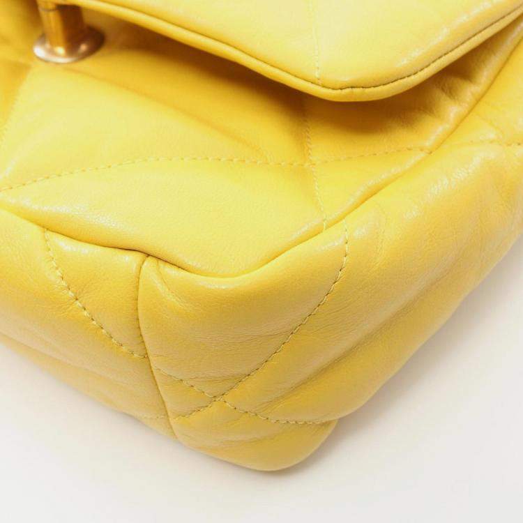 Pre Owned Chanel 19 Disneuf Matelasse Shoulder Bag Lambskin (Sheepskin) Yellow