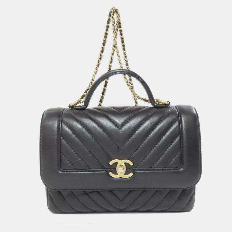Pre Owned Chanel Chevron V-Stitch Handbag In Calf Leather