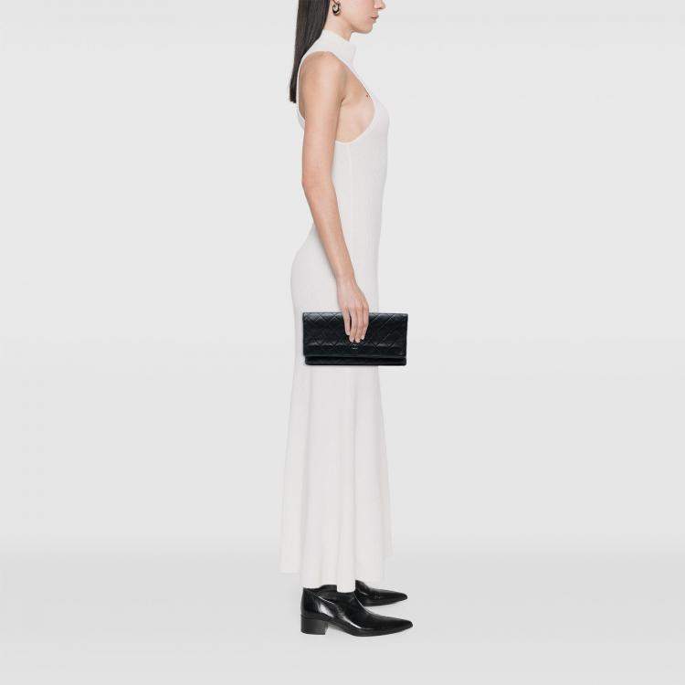 Pre Owned Chanel Black Quilted Lambskin CC Beauty Foldover Clutch