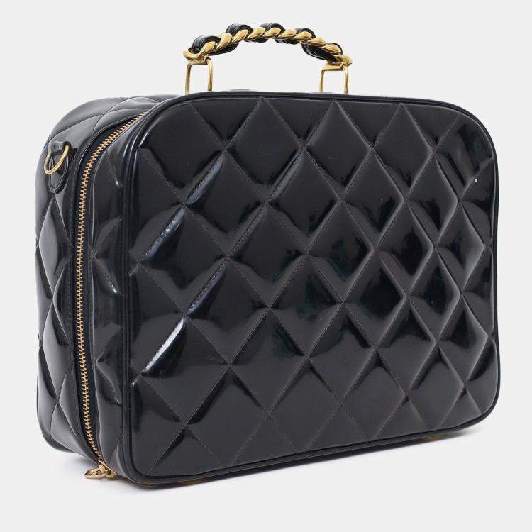 Pre Owned Chanel 1994-96 Black Patent Leather Large Vanity Case