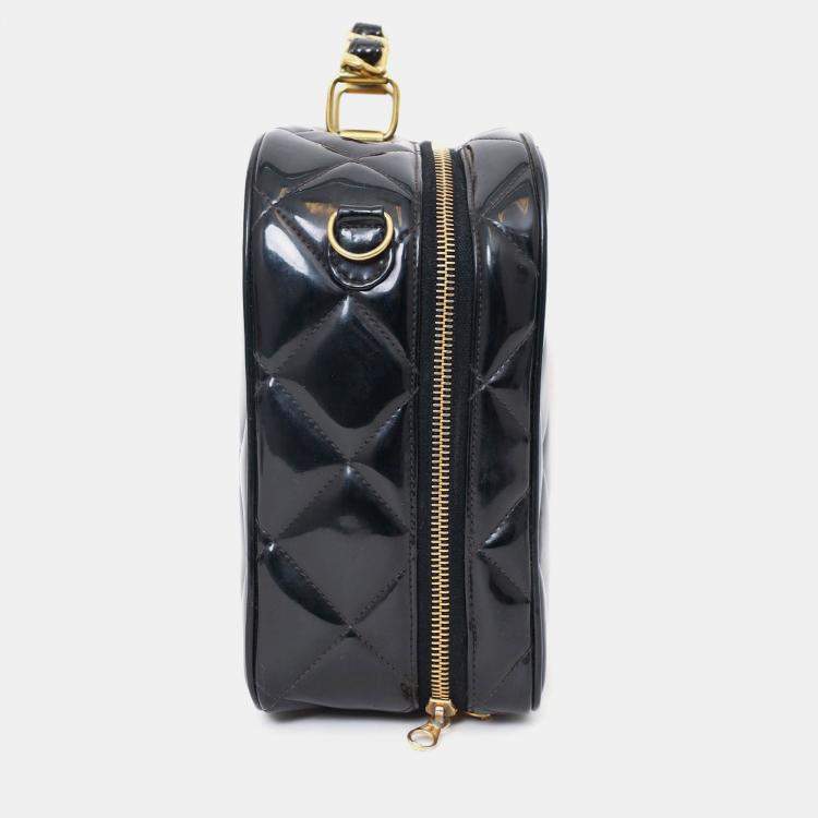 Pre Owned Chanel 1994-96 Black Patent Leather Large Vanity Case