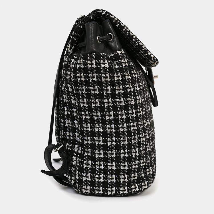 Pre Owned Chanel 2016 Black/Silver Tweed 'Urban Spirit' Backpack