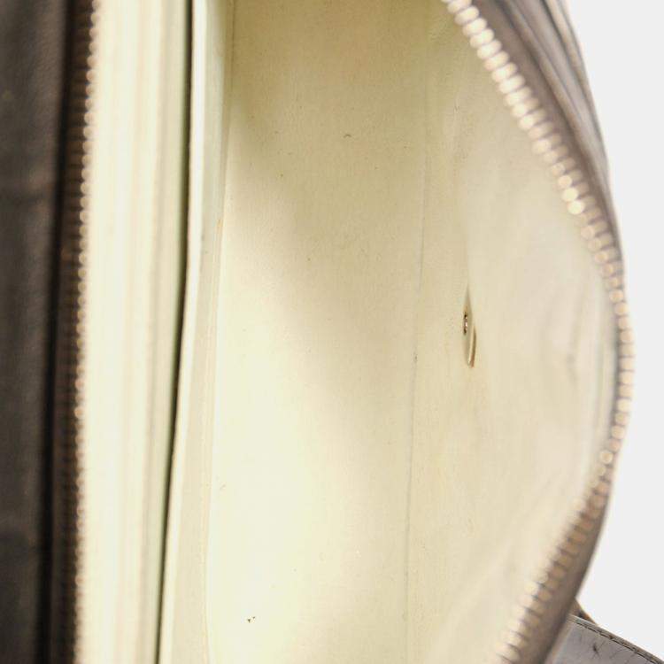 Pre Owned Chanel 1996-7 Black Quilted Leather Flap Zip Backpack (Refurbished)