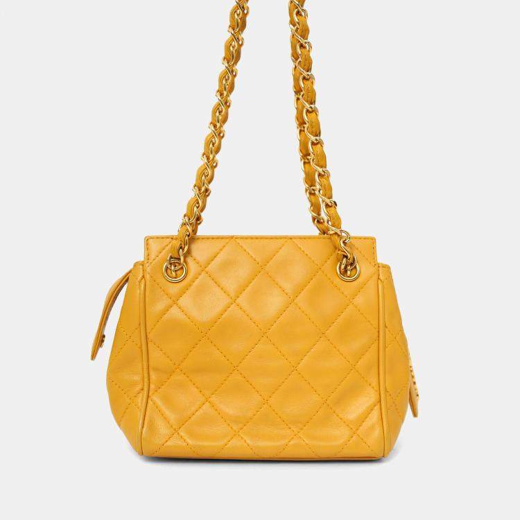 مملوكة مسبقًا Chanel 1994-96 Yellow Quilted Lambskin Mini Square Bag