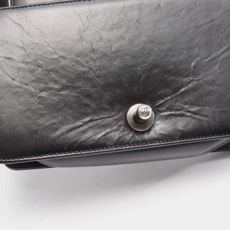 Pre Owned Chanel Boy Small Black Leather Shoulder Bag