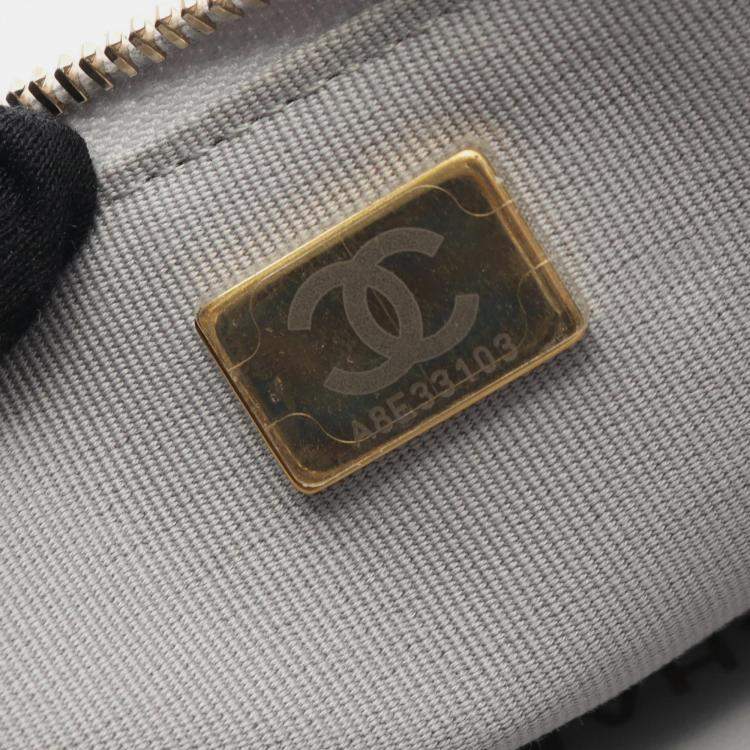 Pre Owned Chanel CC Chain Around Grey Leather Hobo Bag