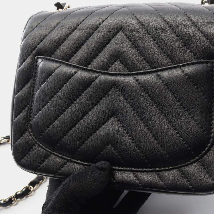 Pre Owned Chanel Classic Single Flap Mini Black Chevron Leather Shoulder Bag