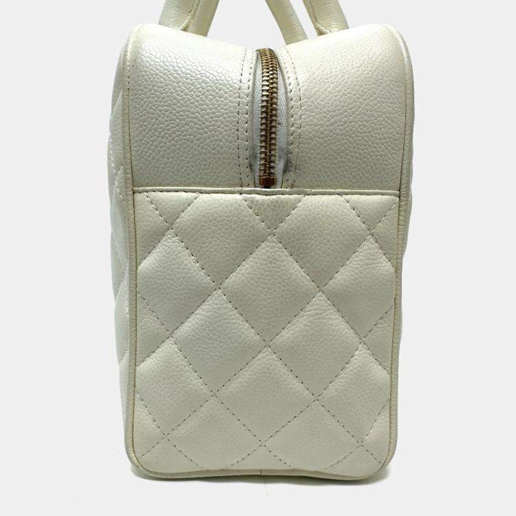 Pre Owned Chanel Cc Mark Quilted Matelasse Bag Hand Bag White