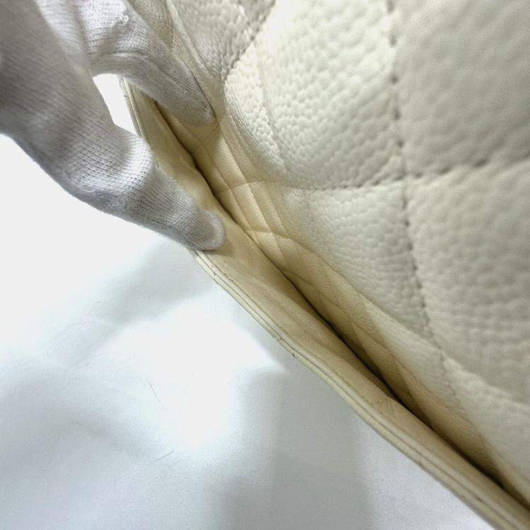 Pre Owned Chanel Cc Mark Quilted Matelasse Bag Hand Bag White