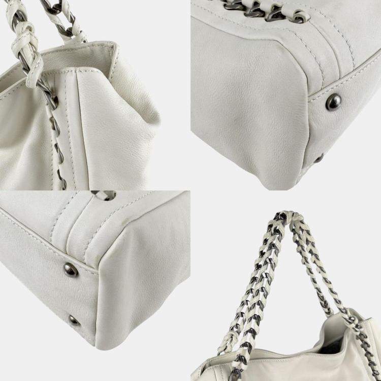 Pre Owned Chanel Shoulder Bag Leather Ivory