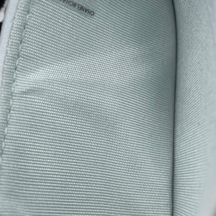 Pre Owned Chanel Chain Wallet 19 Coin Purse Lambskin