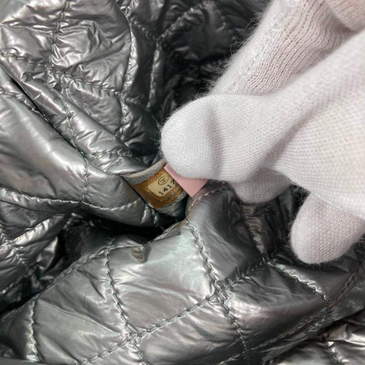 Pre Owned Chanel Check Cc Coco Mark Handbag/Shoulder Bag Canvas White