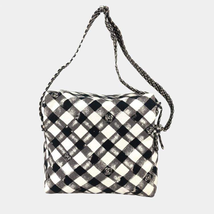 Pre Owned Chanel Check Cc Coco Mark Handbag/Shoulder Bag Canvas White
