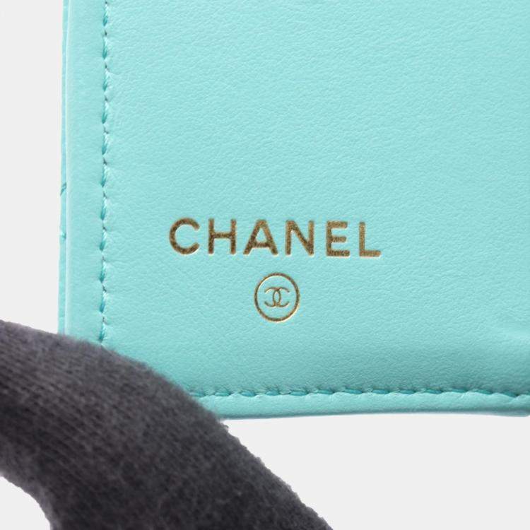 Pre Owned Chanel Matelasse Classic Small Wallet Bi-Fold Grained Calfskin Leather Green