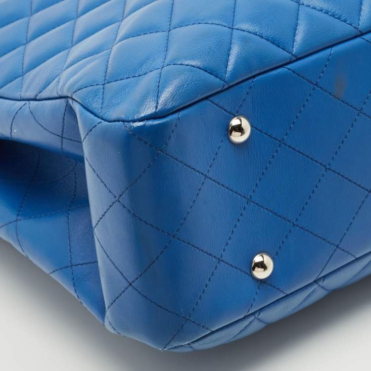 Pre Owned Chanel CC Classic Blue Quilted Leather Shopper Tote