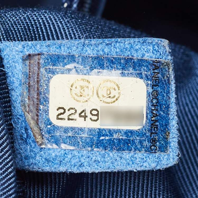 Pre Owned Chanel CC Classic Blue Quilted Leather Shopper Tote