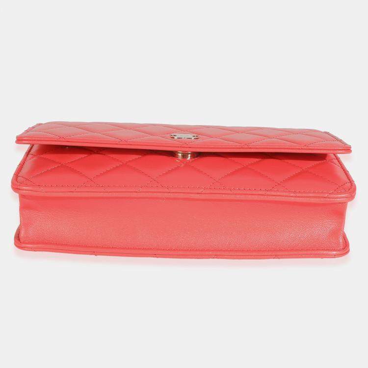 Pre Owned Chanel Pink Quilted Lambskin Classic Wallet On Chain