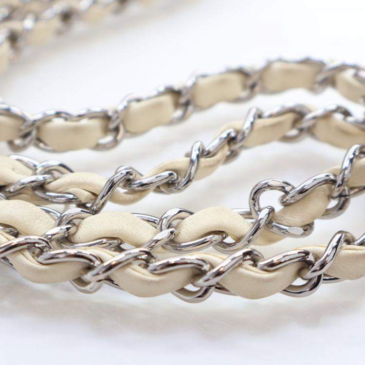 Pre Owned Chanel Vintage Medium Tweed Classic Flap Bag