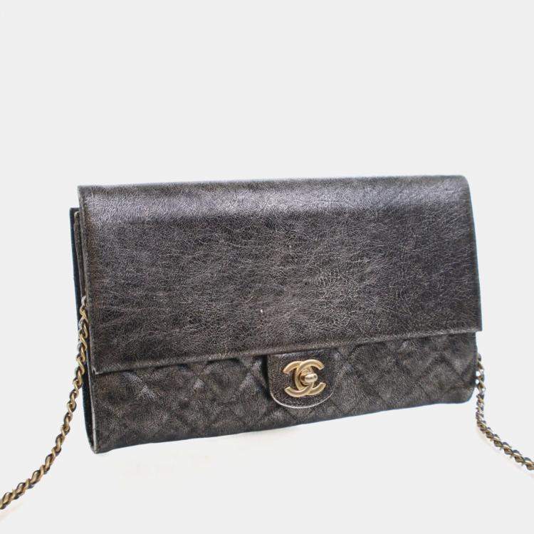 Pre Owned Chanel Cracked Metallic Calfskin Zip Away Chain Clutch