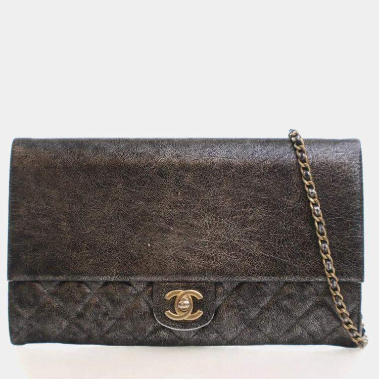 Pre Owned Chanel Cracked Metallic Calfskin Zip Away Chain Clutch
