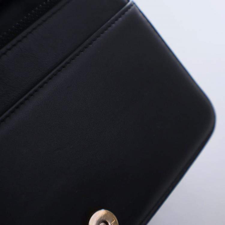 مملوكة مسبقًا Chanel Caviar Boy Wallet On Chain (WOC)