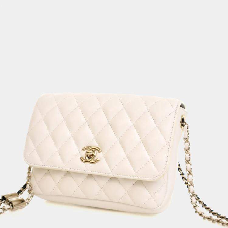 Pre Owned Chanel Lambskin Quilted Side Packs Flap Bag
