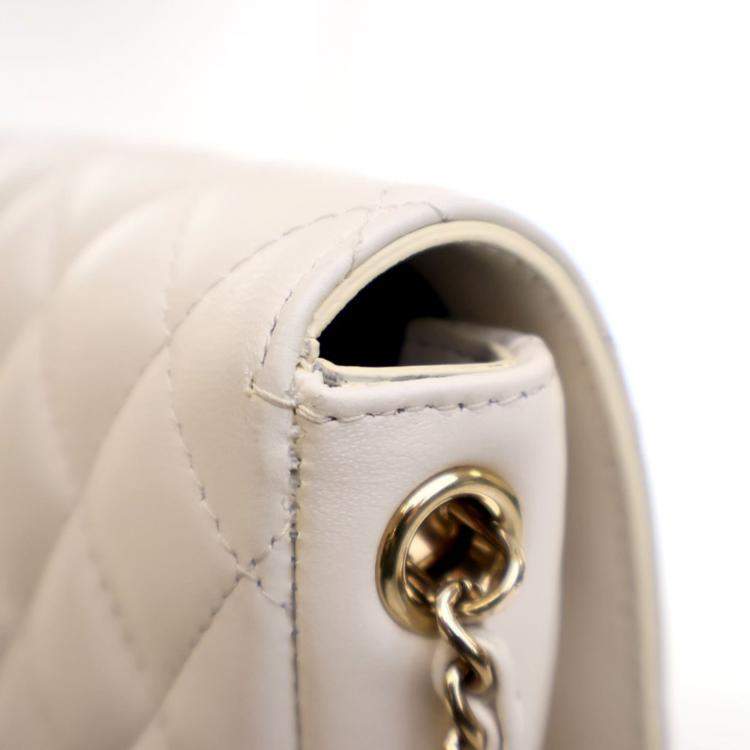 Pre Owned Chanel Lambskin Quilted Side Packs Flap Bag
