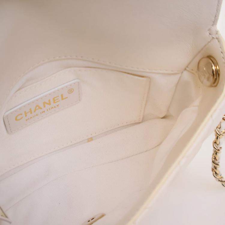 Pre Owned Chanel Lambskin Quilted Side Packs Flap Bag