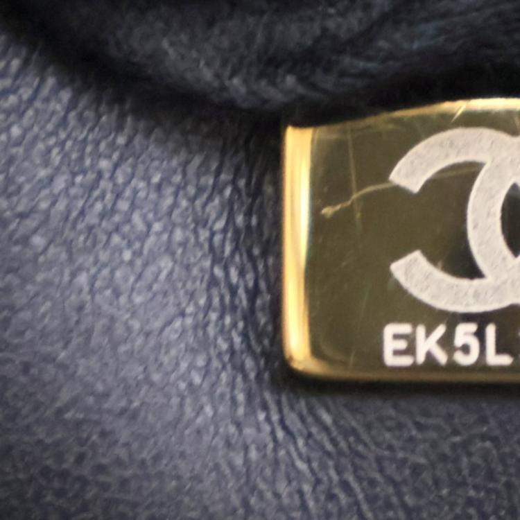 Pre Owned Chanel Mini Black Caviar Retro Twist Top Handle Bag