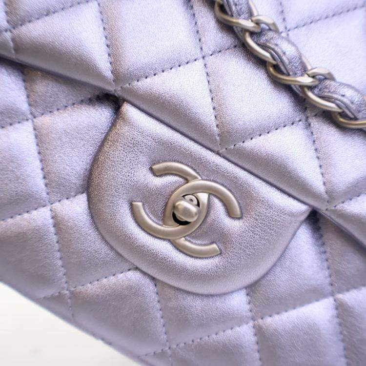 مملوكة مسبقًا Chanel Jumbo Purple Lambskin Classic Double Flap Bag