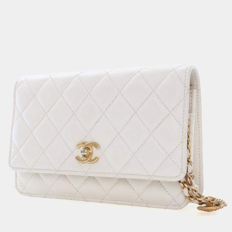 Pre Owned Chanel White Caviar Twist Your Buttons Wallet On Chain (WOC)