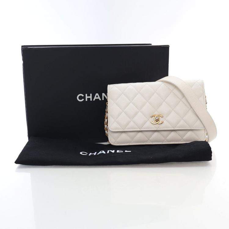 Pre Owned Chanel White Caviar Twist Your Buttons Wallet On Chain (WOC)