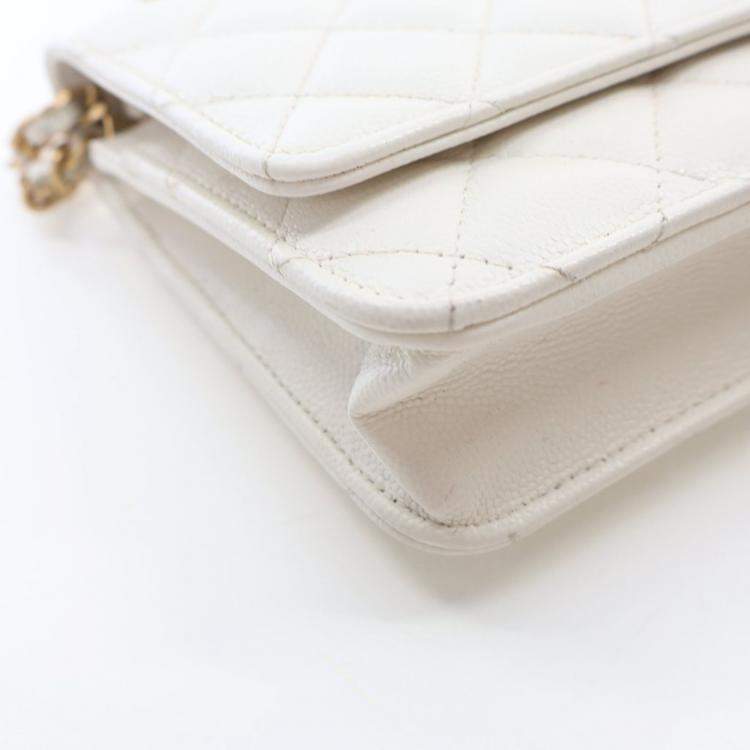 Pre Owned Chanel White Caviar Twist Your Buttons Wallet On Chain (WOC)