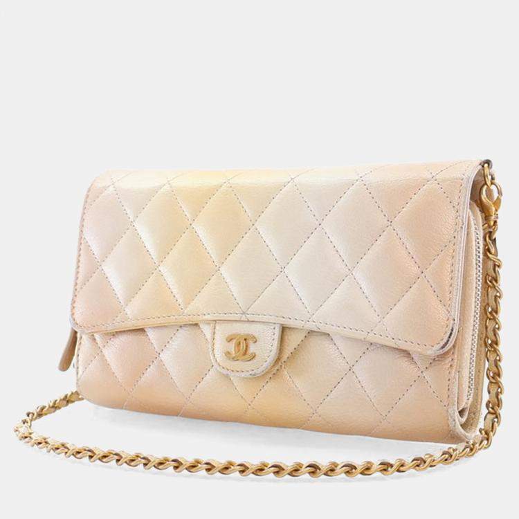 مملوكة مسبقًا Chanel Metallic Lambskin Phone Holder Wallet On Chain (WOC)