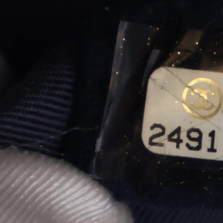 Pre Owned Chanel Medium Navy Caviar Chevron Boy Bag