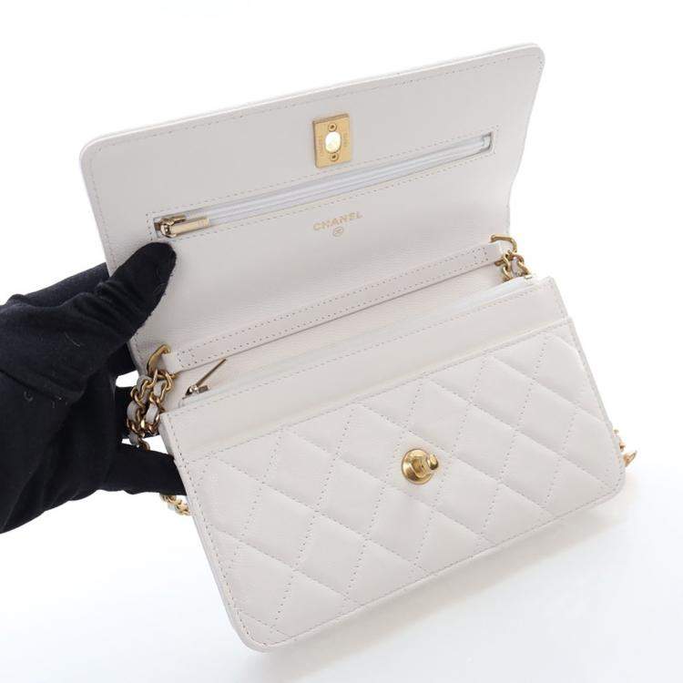 Pre Owned Chanel Caviar Twist Your Buttons Wallet On Chain (WOC)