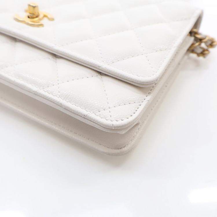 Pre Owned Chanel Caviar Twist Your Buttons Wallet On Chain (WOC)