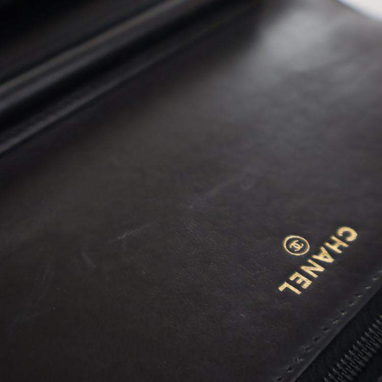 مملوكة مسبقًا Chanel Velvet Embellished Wallet On Chain (WOC)