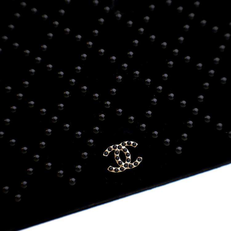 مملوكة مسبقًا Chanel Velvet Embellished Wallet On Chain (WOC)