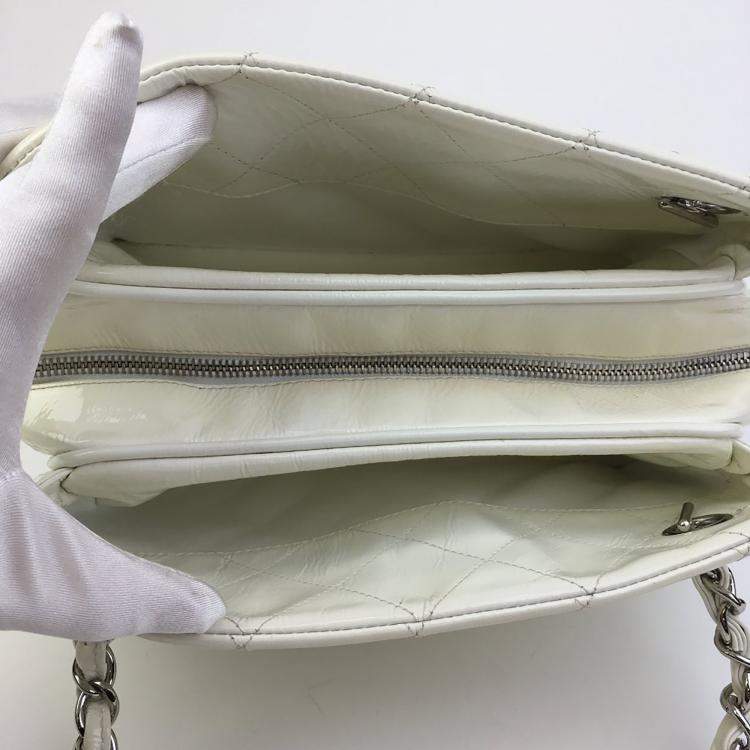 Pre Owned Chanel Vintage White Patent Quilted Timeless Tote