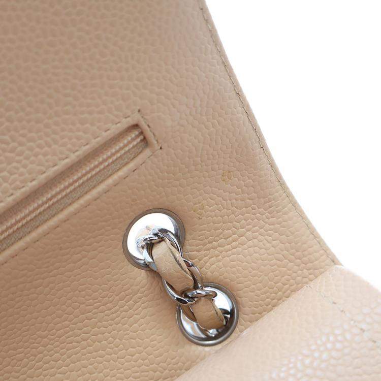 Pre Owned Chanel Medium Caviar Classic Double Flap Bag