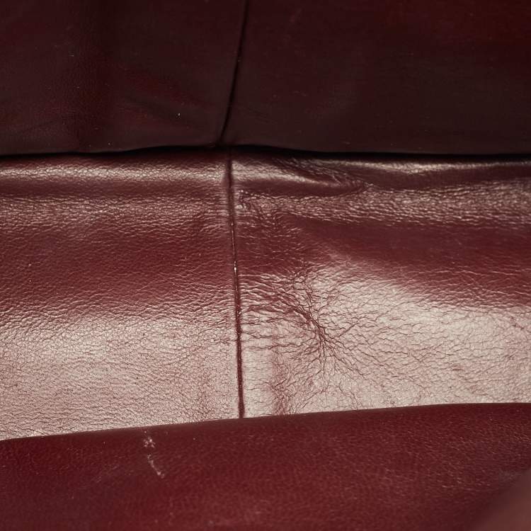 مملوكة مسبقًا Chanel Classic Maxi Black Quilted Caviar Leather Double Flap Bag