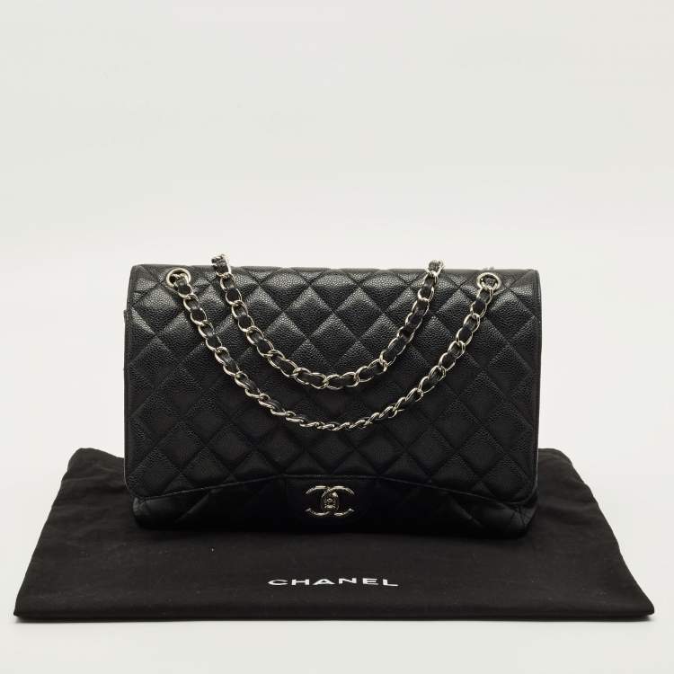 مملوكة مسبقًا Chanel Classic Maxi Black Quilted Caviar Leather Double Flap Bag