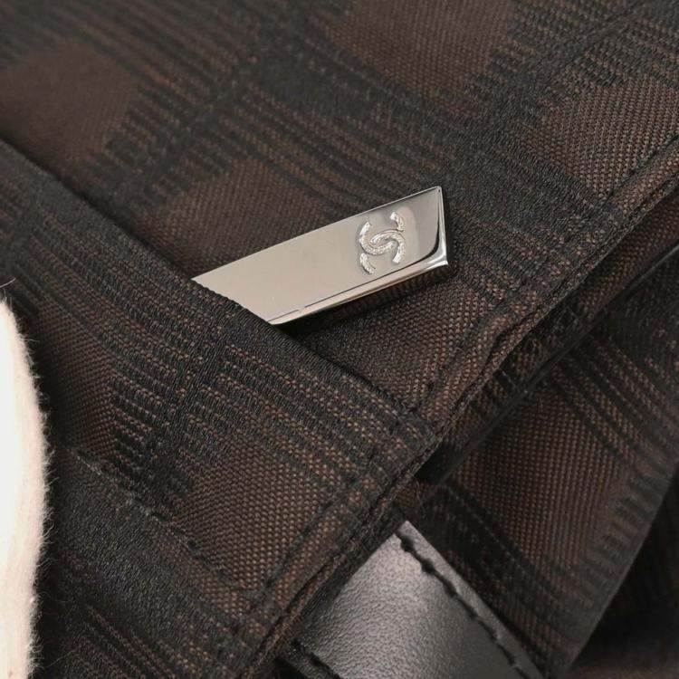 مملوكة مسبقًا Chanel Brown Jacquard Nylon Travel Line Shoulder Bag