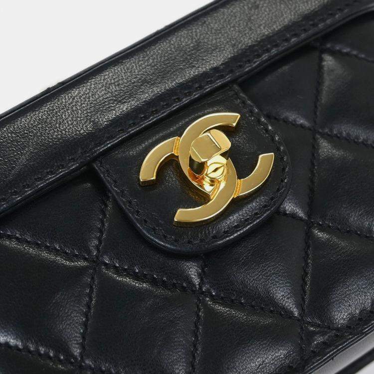 Pre Owned Chanel Black Lambskin Vanity Shoulder Bag