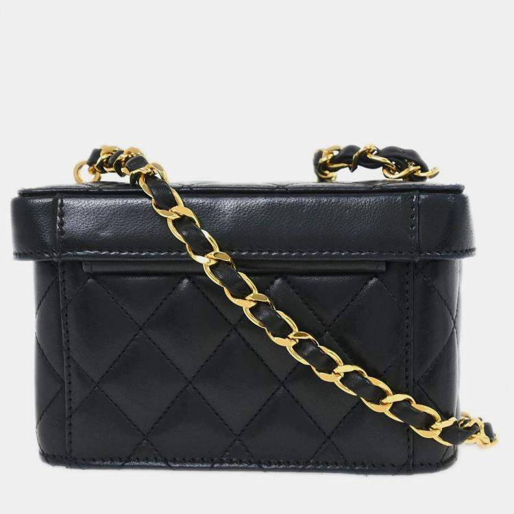 Pre Owned Chanel Black Lambskin Vanity Shoulder Bag