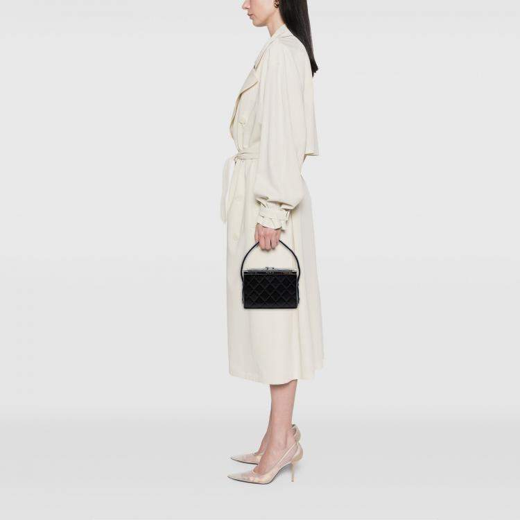 Pre Owned Chanel Black Quilted Lambskin Leather Box Bag