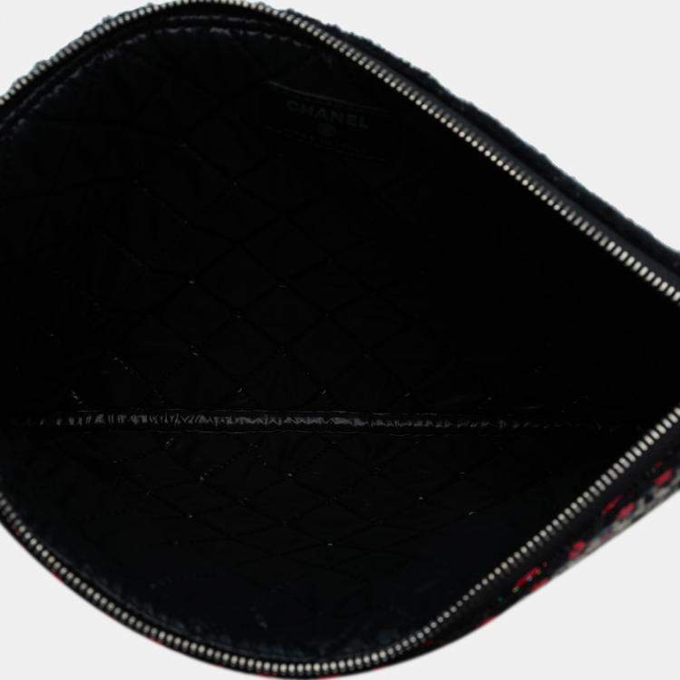 Pre Owned Chanel Blue Quilted Tweed and Wool Cosmetic Pouch